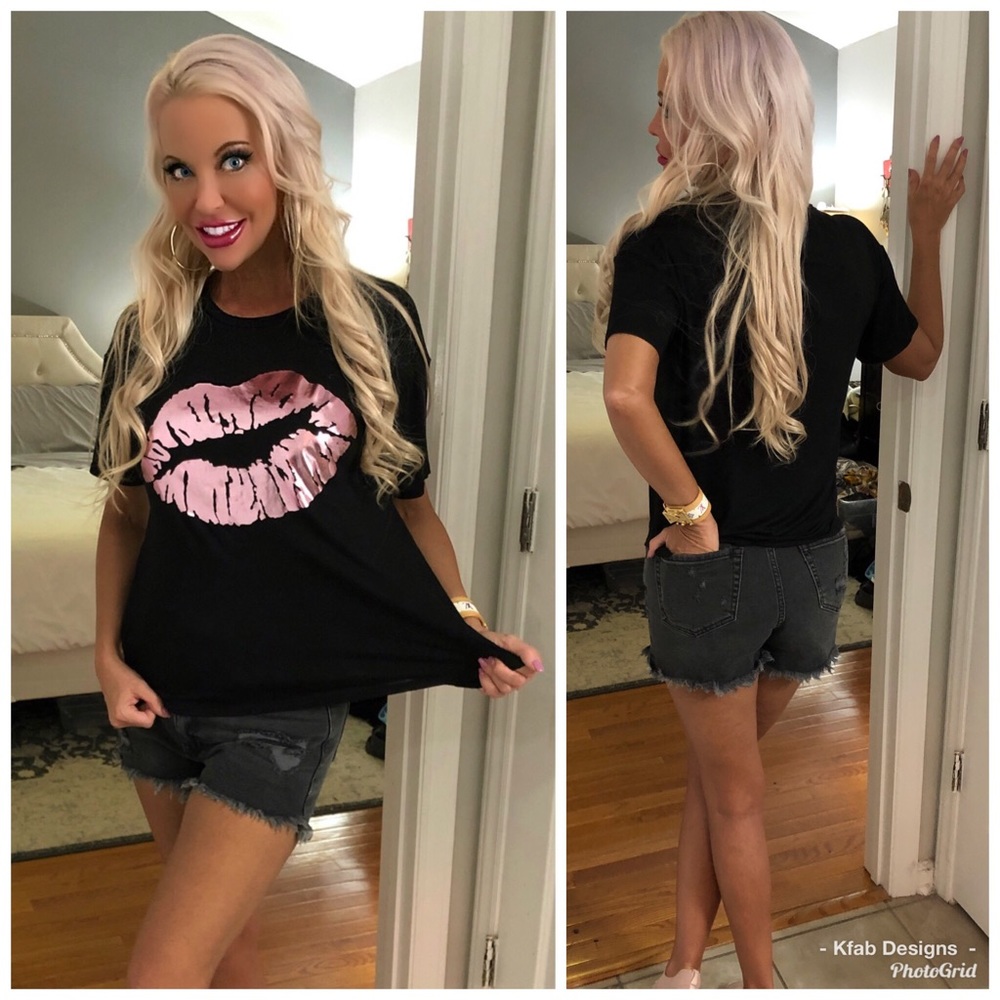 ❤️LAST 1! So Cute Foil Kiss Graphic Print T Shirt - Picture 4 of 6